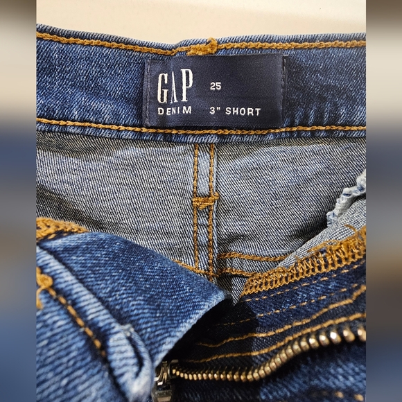 Gap Denim Cutoff Women Shorts - Picture 9 of 13